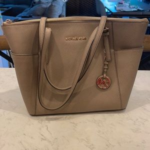Michael Kors Medium Tote/Shoulder Bag